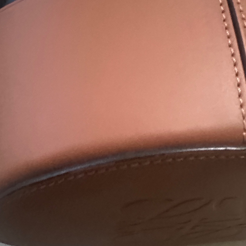 Loewe Black and Tan Balloon Bucket Shoulder Bag - Picture 3 of 6